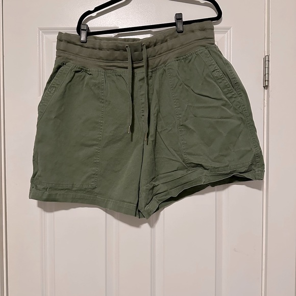 Terra & Sky Women's Shorts Green Tie High Waist Pockets 2X (20-22) - Picture 1 of 3